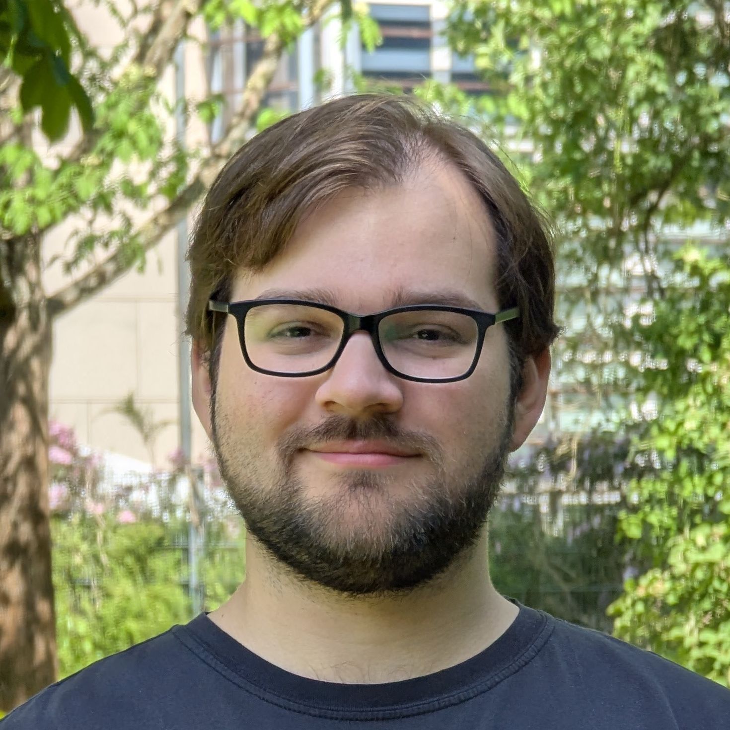 Headshot of Timon Scholz